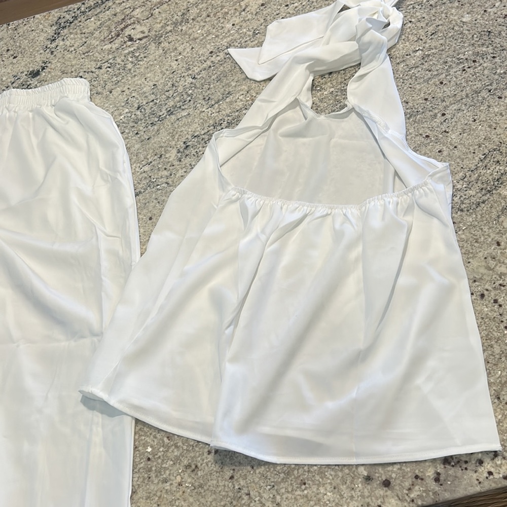 White halter and pants set. Small.